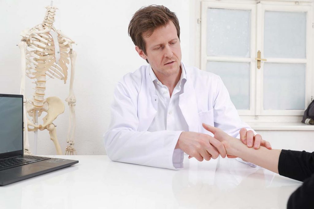 Hand und Ellenbogen, Privatarzt Orthopädie, Arthrose, Abnutzungserscheinungen